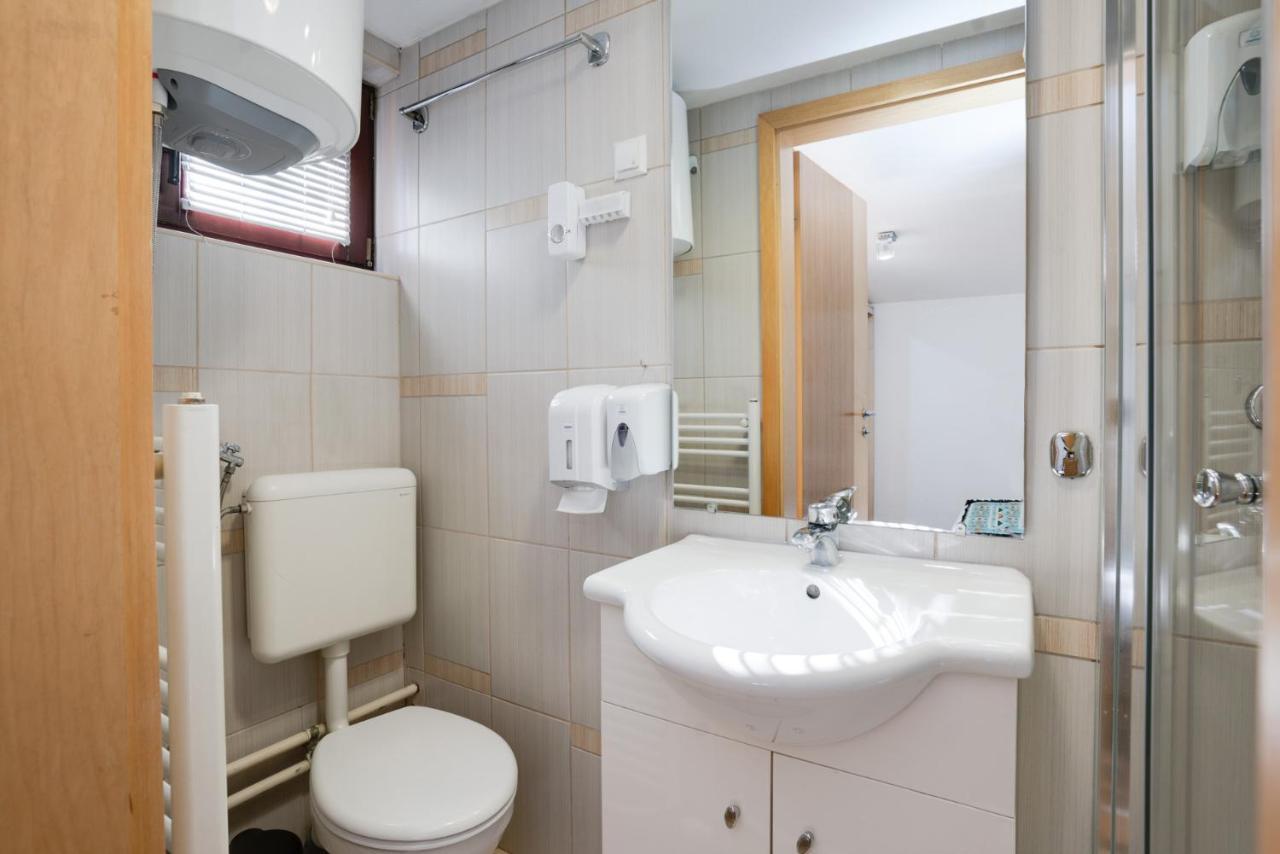 Hotel Vamos Sarajevo, B&B Bagian luar foto