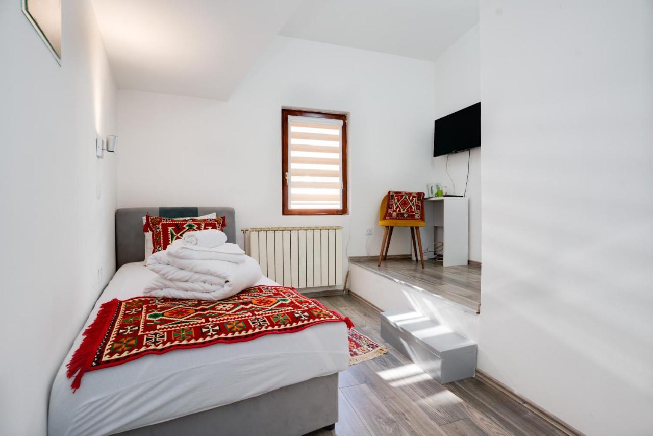Hotel Vamos Sarajevo, B&B Bagian luar foto
